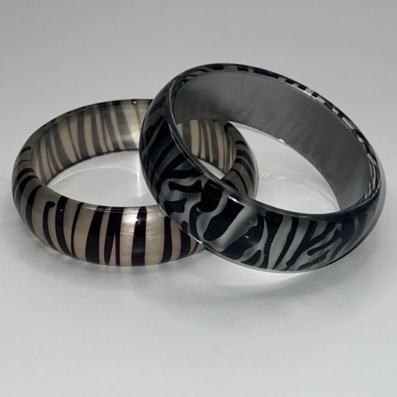 Two Animal Print Bangles | Gray & Silver | Brown & Cream - Picture 9 of 14